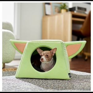 STAR WARS THE MANDALORIAN GROGU Covered Cat & Dog Bed